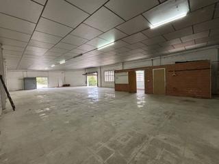 Fabrikhalle in Melitón 19. Nau comercial en alquiler en sant llorenç savall