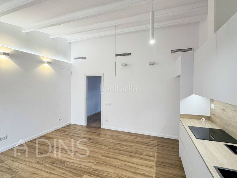 Foto 28ec94d8-2d63-4cea-8bf7-c27557908f1b. Pis a Poble Nou Sabadell