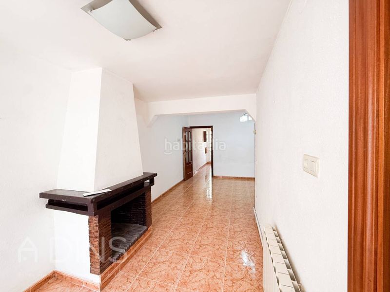 Foto 1b2ad13c-0912-4e81-b2d9-bb26e677c6cc. Casa amb calefacció a Serra d'en Camaró Sabadell