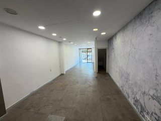 Local Comercial a Calle Montserrat