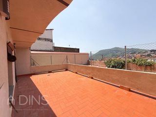 Pis a Calle vic 29. Pis en venta en sant feliu de codines