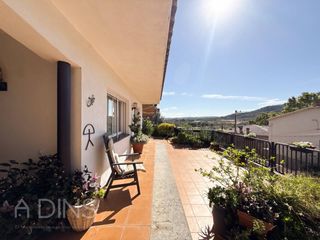 Casa  Avenida puigdomi. Casa en venta en caldes de montbui