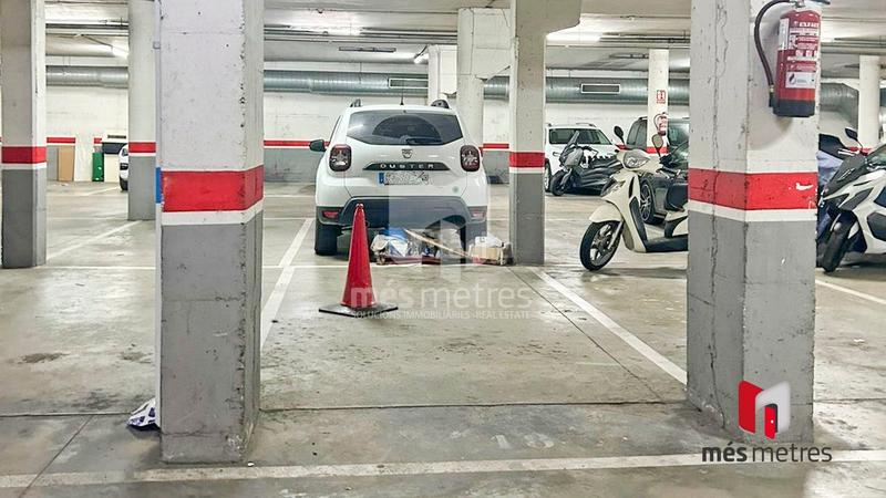 Foto d2543cea-a6a9-4d94-aff0-2ceb70781464. Parking coche en Teià