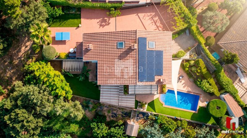 Foto e82f79ce-ed02-4412-b913-613b2b3a8cea. Casa amb calefacció piscina a Alella