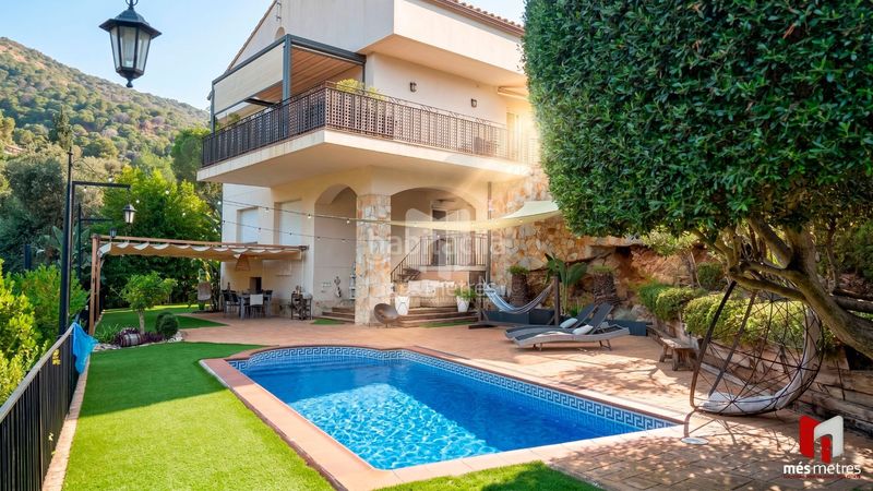 Foto f1384e74-7a53-4431-81cc-c8794031c65d. Casa amb calefacció piscina a Alella