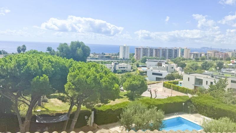 Foto 0a17d6c4-3096-45cf-bf77-398a654d8808. Haus mit heizung pool in Teià