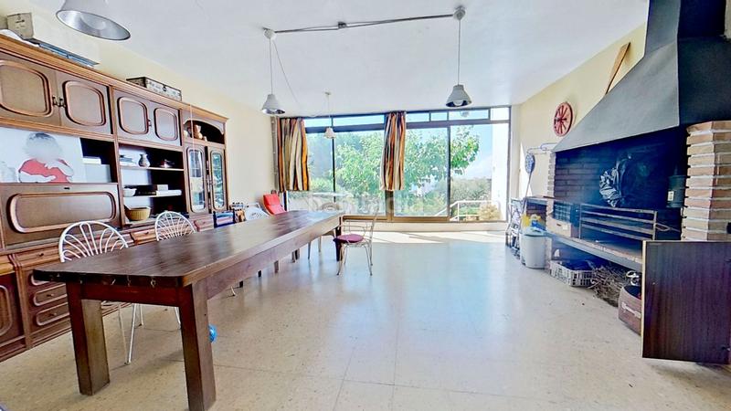 Foto 6d08e5d6-9a2b-46a6-8e2f-ce6026642c0c. Haus mit heizung pool in Teià