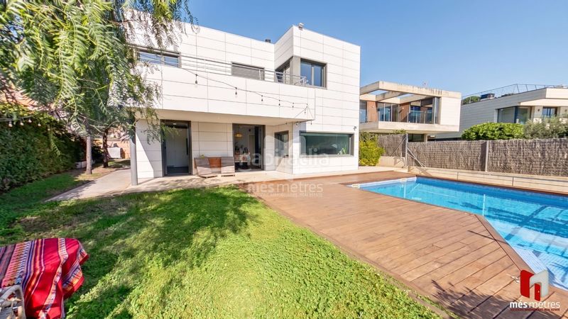 Foto fb6d3d5a-af85-43ff-90be-47f78a5923be. Casa amb calefacció a Teià