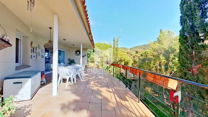 Foto f44e8882-0089-4f5b-963e-7aeabff60674. Maison avec chauffage dans Teià