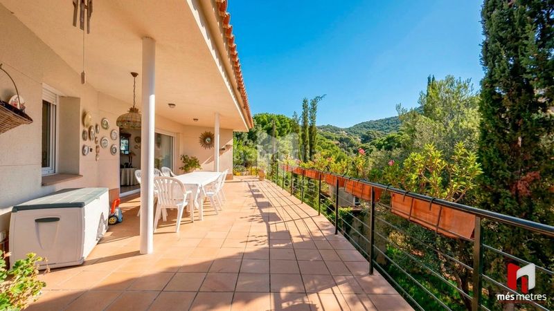 Foto c0fca571-68b5-42cf-b19d-7bdce640b810. Casa en Teià