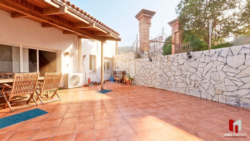 Foto ad853576-66e7-4b48-a881-ea6d24252653. Casa con riscaldamento in Teià
