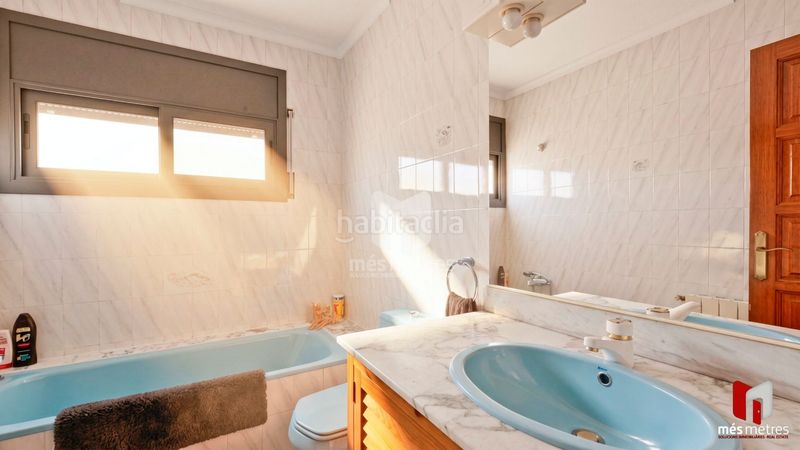 Foto cd66e48c-44a4-4c27-8ef3-21878bf561bc. Casa amb calefacció piscina a Centre Masnou (El)