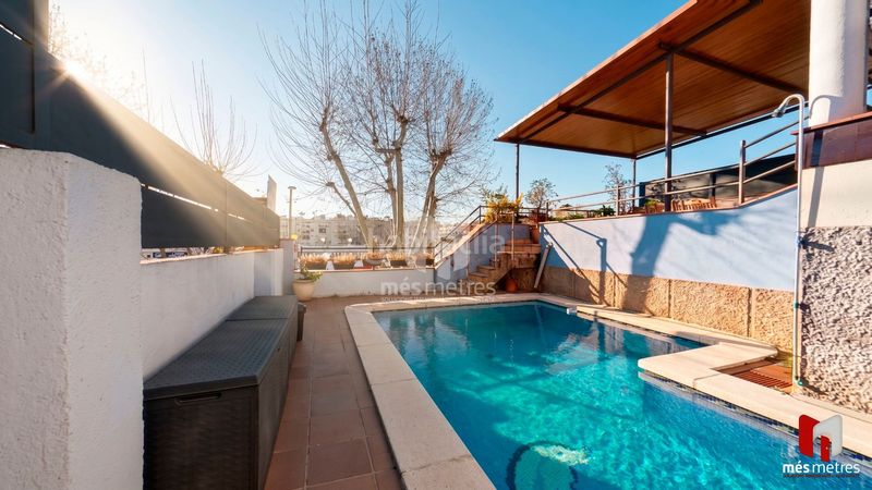 Foto f4e63c41-cf97-4cb9-9256-599e436c9334. Casa amb calefacció piscina a Centre Masnou (El)