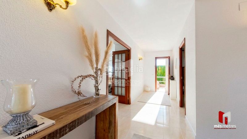 Foto d3065082-7609-4591-a7cd-06ae96ecf0a1. Casa amb calefacció piscina a Alella