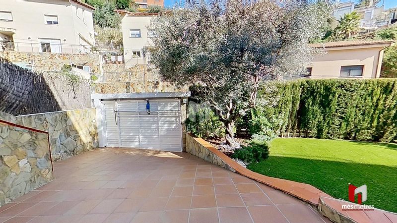 Foto fdf998bd-7c3e-4dc0-805a-3b2fddc053f2. Casa en Alella