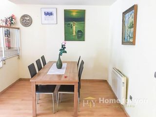 Xalet en Reco pirineo 15. Casa unifamiliar con jardín