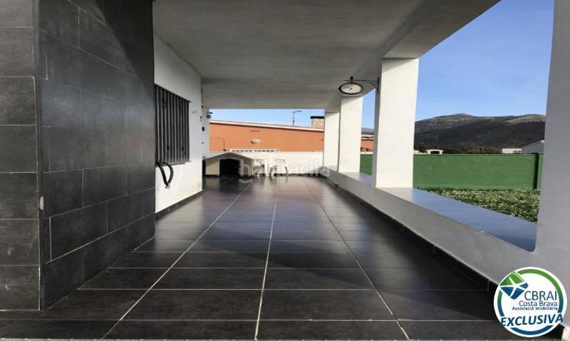 Foto 67040d07-f640-42de-9122-ba30f74db101. Chalet en baix llobregat 4 gran casa en una zona muy tranquila. en Roses