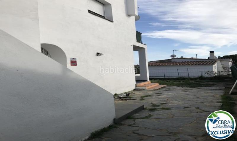 Foto 9801c0e9-6312-4804-96fd-ffdca431d03e. Chalet en baix llobregat 4 gran casa en una zona muy tranquila. en Roses