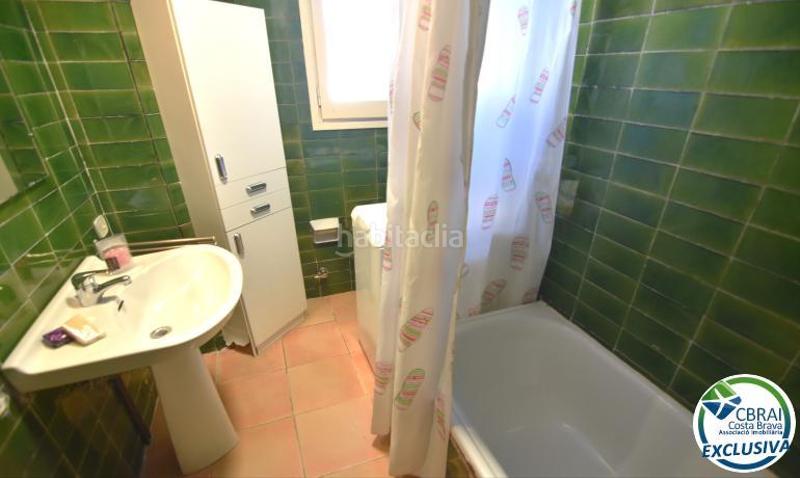 Foto 6c8ea9f4-55c5-4ad1-8594-0d3e4631843b. Piso en cala roja 4 piso con gran jardín en Santa Margarida Roses