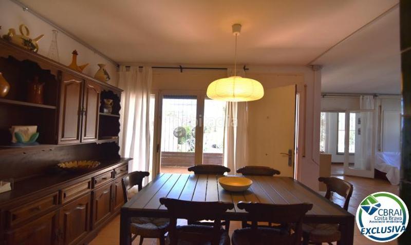 Foto 970e5b0e-e954-41e1-bb17-4d570609cebc. Piso en cala roja 4 piso con gran jardín en Santa Margarida Roses