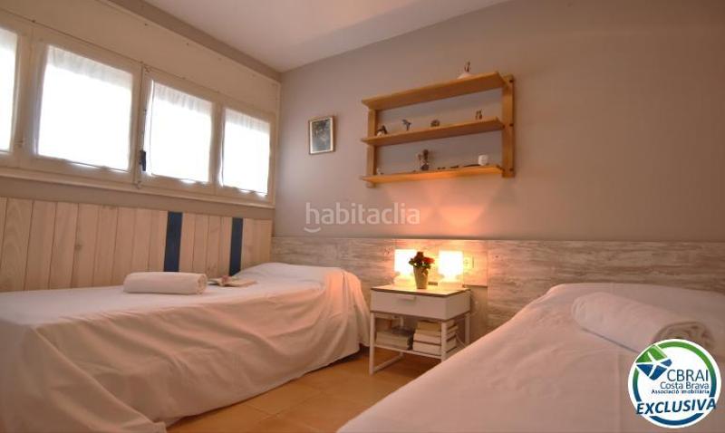 Foto a3523f45-e746-4753-b7ee-6012642eed1c. Piso en cala roja 4 piso con gran jardín en Santa Margarida Roses