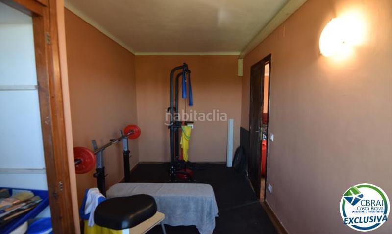 Foto 5ec970f2-b8c0-4533-9a2a-2da0d1c8db05. Piso en Alberes 42 apartamento de dos habitaciones en el centro con una terraza con vistas. en Empuriabrava