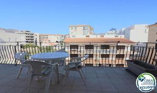 Pis a De miguel de cervantes, 24. Amplio ático con gran terraza de 31 m a 50 m de la playa en el s