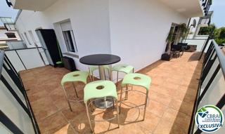 Piso en De sant morí 6. Apartamento de 3 habitaciones en primera linea de playa con lice