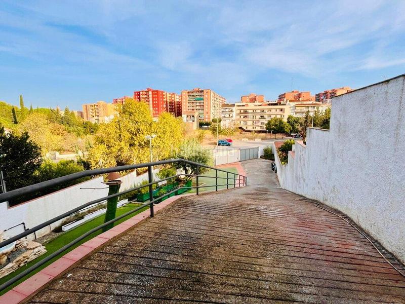 Foto 0709adb5-a850-4a58-a171-aa937d46e5ae. Edificio in de l'empordà 48 in Poble Nou-Olivar Gran Figueres