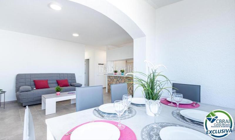 Foto 108b182d-56ab-4375-9b7e-1a9b6e1a5d04. Piso en badia 1 apartamento reformado cerca del mar y con licencia turística. en Empuriabrava