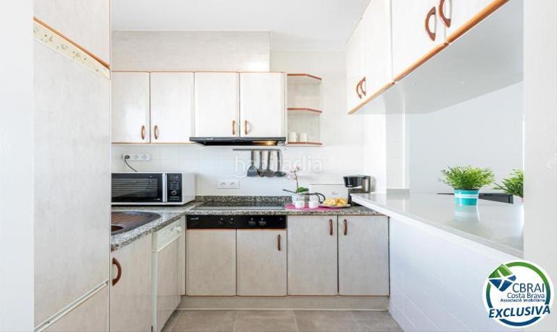 Foto 4b81b472-1379-434a-a1fe-19d074781e31. Piso en badia 1 apartamento reformado cerca del mar y con licencia turística. en Empuriabrava