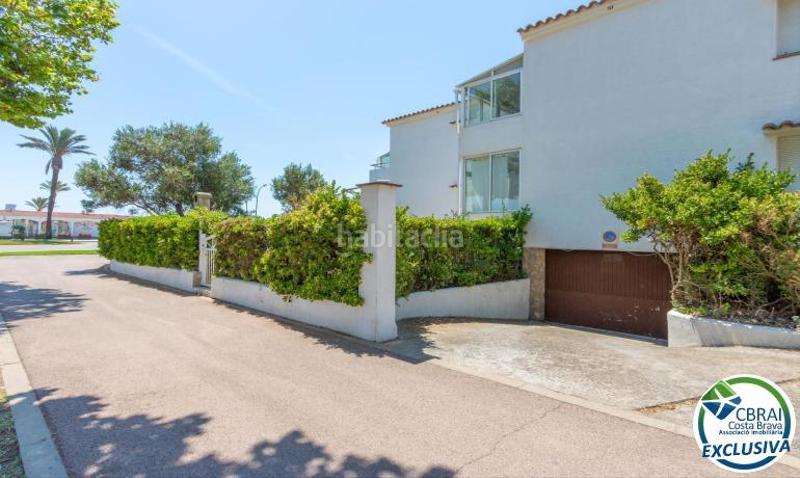Foto 969ee4c6-25d7-4bb2-8e78-fc1b78bd659d. Piso en badia 1 apartamento reformado cerca del mar y con licencia turística. en Empuriabrava