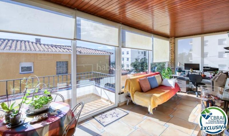 Foto 5d9dc0ff-7d8a-4cc2-8c45-19cccc1486be. Chalet en roma 20 encantadora casa independiente con piscina en mas oliva, en Roses