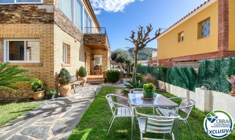Foto 6fd8d8d2-0693-48bb-948d-476d225d7dd0. Chalet en roma 20 encantadora casa independiente con piscina en mas oliva, en Roses