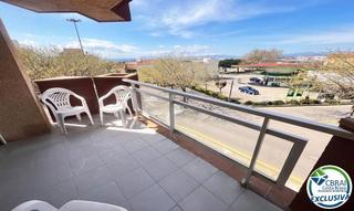 Pis a Carles fages de climent 7. Port roses apartamento de dos dormitorios con terraza de 7 m a 7