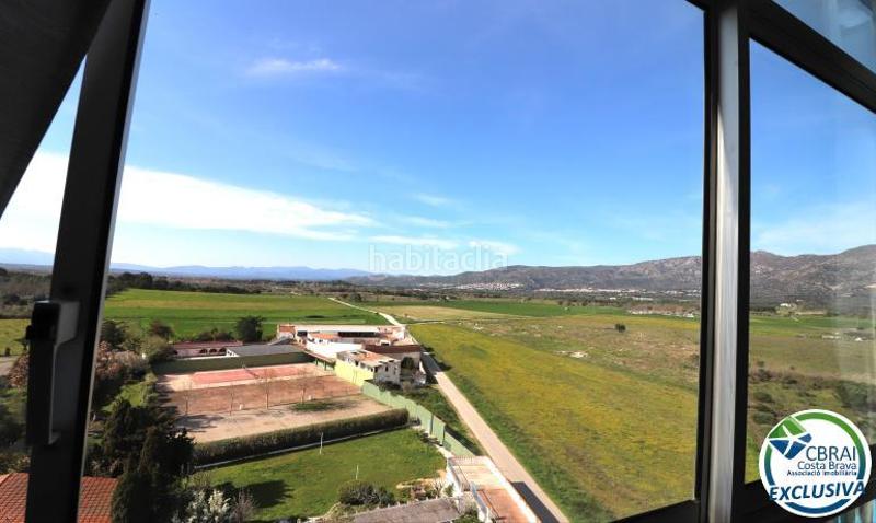 Foto 6dea39cb-f3be-41f8-9361-5f73eadfc207. Piso en de l'alhambra 47 acogedor estudio con vistas espectaculares a la montaña y licencia turística en Roses