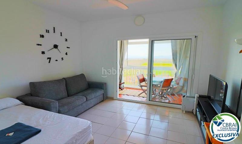 Foto dbf527e4-6424-4067-94b4-5669a39847c9. Piso en de l'alhambra 47 acogedor estudio con vistas espectaculares a la montaña y licencia turística en Roses