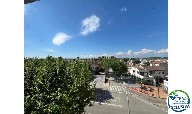 Foto f2d0a31d-1502-4bb3-8719-e0ca2641054d. Apartamento en port empordà 1 atico en venta 2 habitaciones gran terraza y parking subterraneo. en Empuriabrava