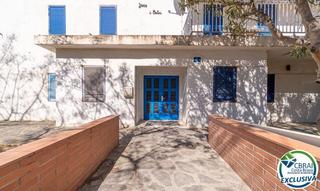 Piso en De bernat metge 1. Apartamento reformado en primera linea de playa.