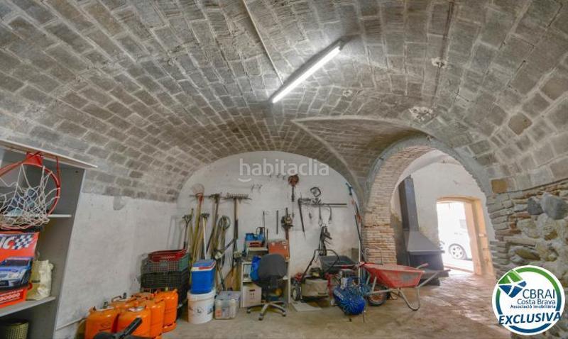 Foto 5bd7ee6e-914a-47ed-a11a-f67d5437e9f7. Casa adosada en vilella 34 casa rústica con voltas catalanas con mucho encanto en el centro del pueblo . en Peralada