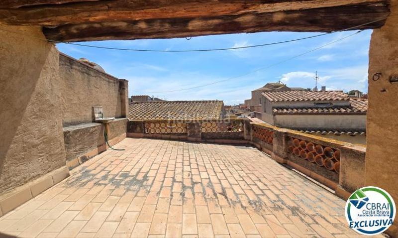 Foto d55eee33-a473-4944-91e8-dc99550e0f7a. Casa adosada en vilella 34 casa rústica con voltas catalanas con mucho encanto en el centro del pueblo . en Peralada