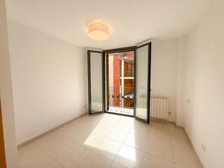 Appartement dans Progrs 7. Piso en carrer progs con parking incluido.