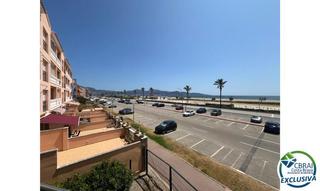 Pis a Badia-gran reserva 32. Bonito y moderno piso en primera línea de mar, vistas al mar, ga