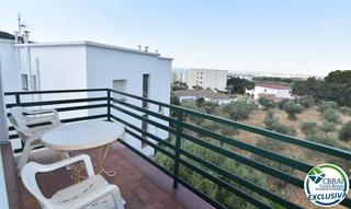 Pis a Lisboa 23. Apartamento de 2 habitaciones con vistas a la montaña.