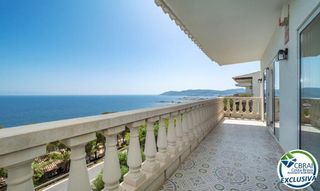 Chalet en De santa isabel 20. Villa con magníficas vistas panorámicas al mar en port de la sel
