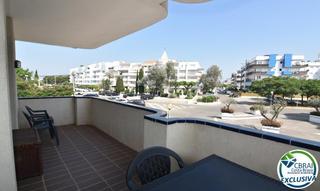 Piso en Port joan 27. Apartamento de 3 dormitorios a solo 1200 m de la playa de santa