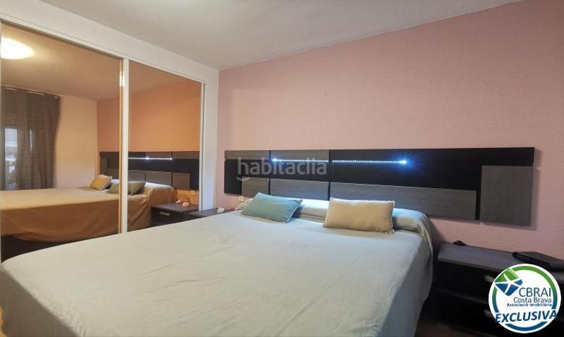 Foto c3f9eee7-a72d-4cc0-b847-bda3a2db704c. Piso en pení 37 gran piso de 4 habitaciones con parking. en Figueres