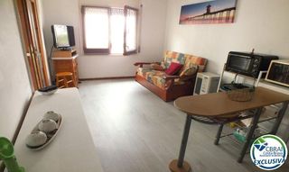 Etagenwohnung in Del bergantí 12. Bonito apartamento cerca de la playa de sta. margarita.