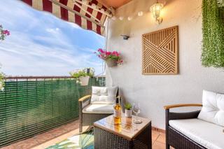 Pis  De roses 25. Magnífico piso en venta en figueres