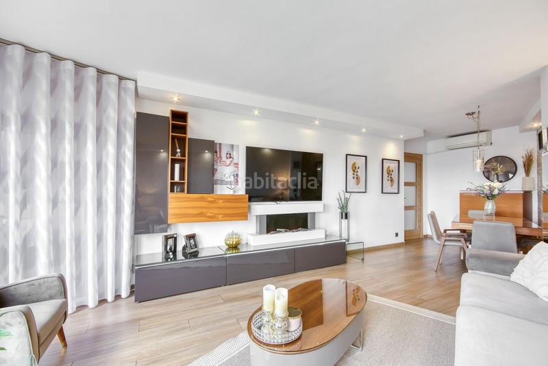 Foto fd550768-28e1-4f52-b84b-fae5cfa696c8. Piso en de roses 25 magnífico piso en venta en Carretera de Roses-Fossos Figueres